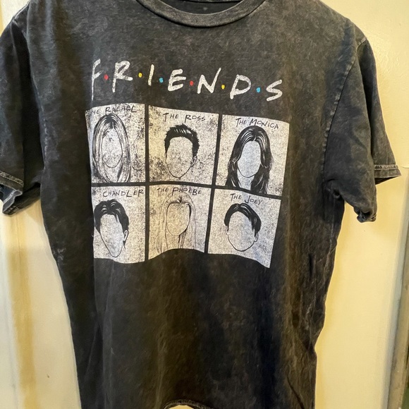 Friends tee - Picture 4 of 4